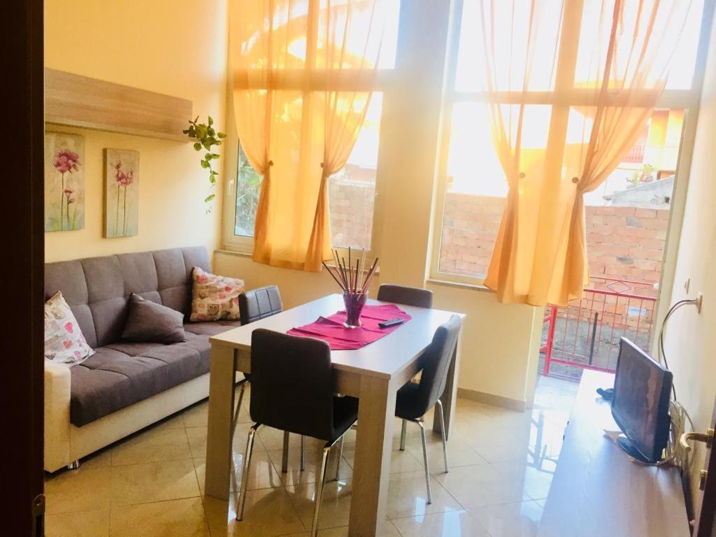 Vila Da Gino Roccalumera Exteriér fotografie